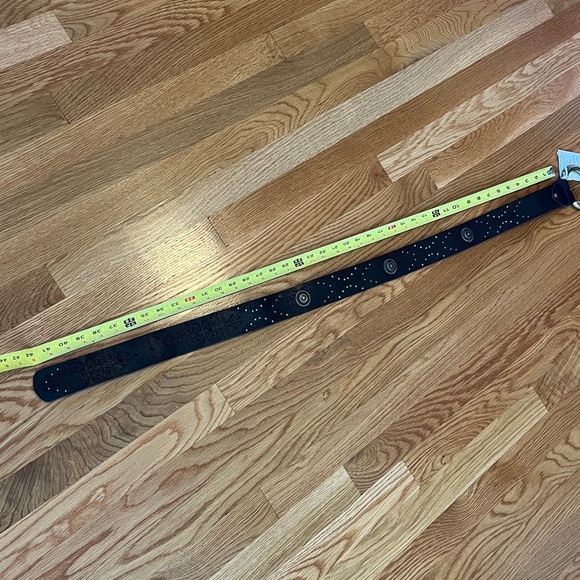 Free People Studded Embossed Leather Belt S/M NWT - Picture 7 of 8